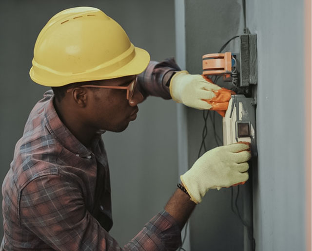 Chuveiro Elétrico em Sorocaba: Instalação, Manutenção e Segurança com Eletricista carlos silva