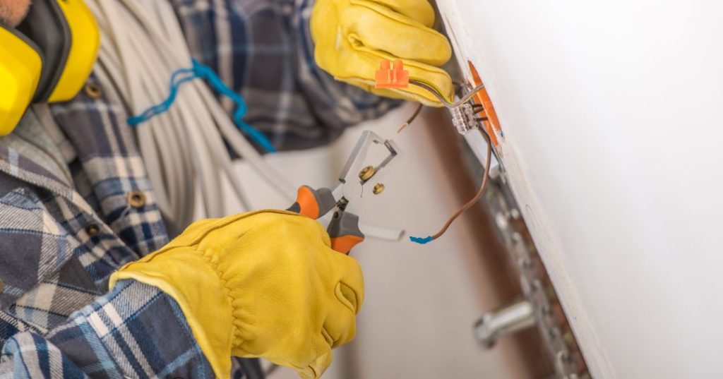 Consertos e manutenções elétricas em Sorocaba